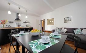 Ych-Sweet Home Near Colosseo